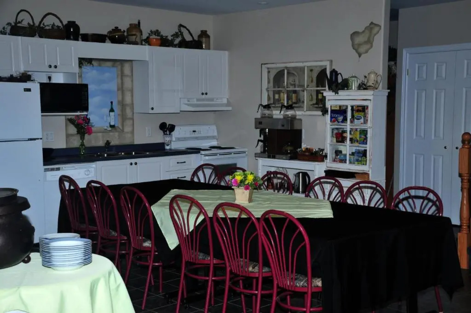 Golden Pathways Retreat and B&B