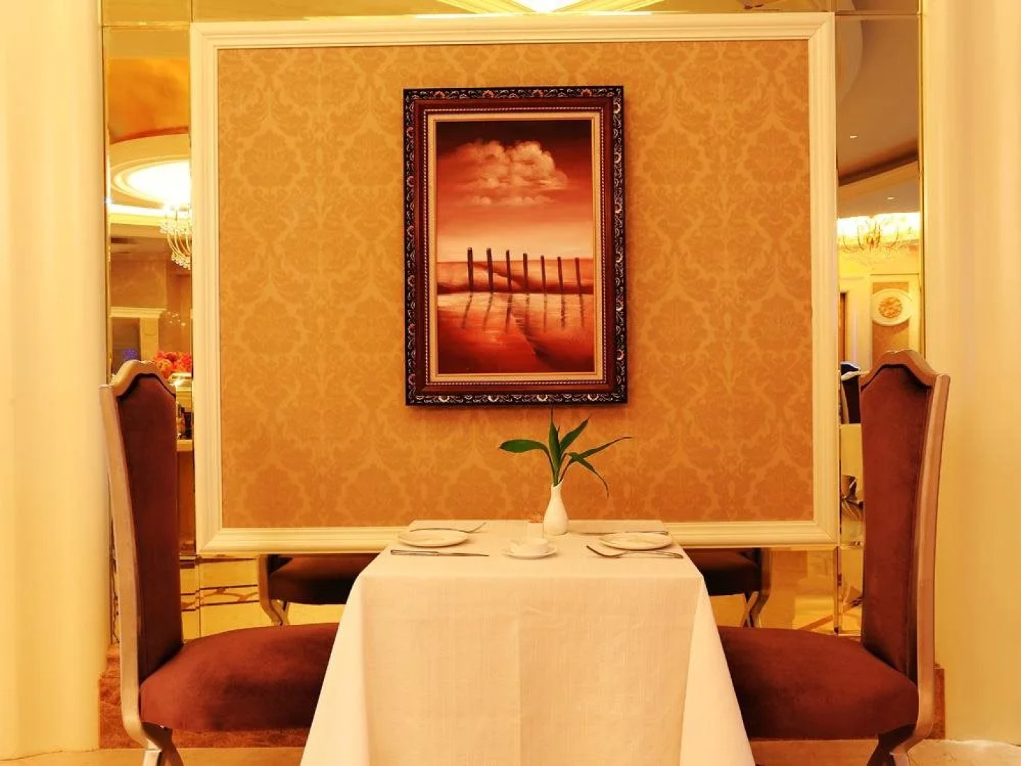 Zhang Jia Jie Cili Hotel