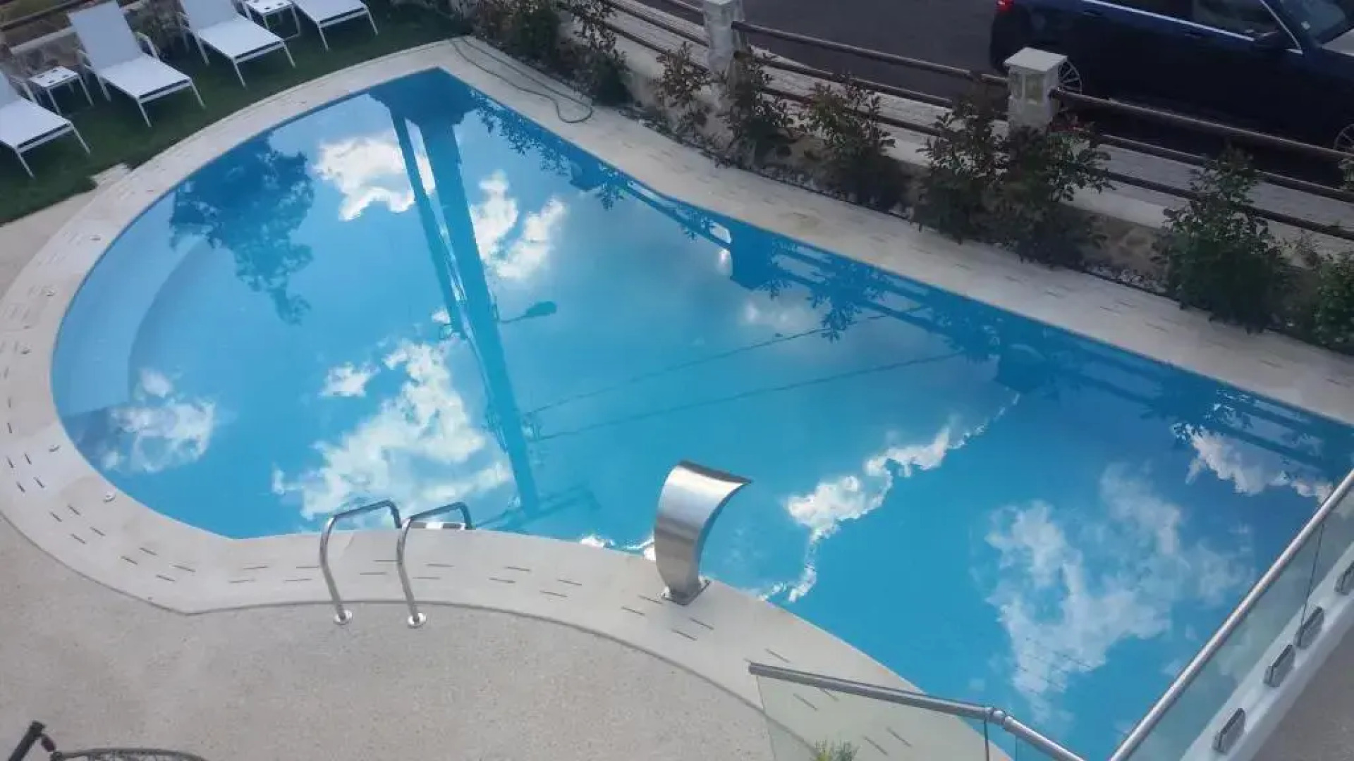 Hatzoudis Luxury Suites