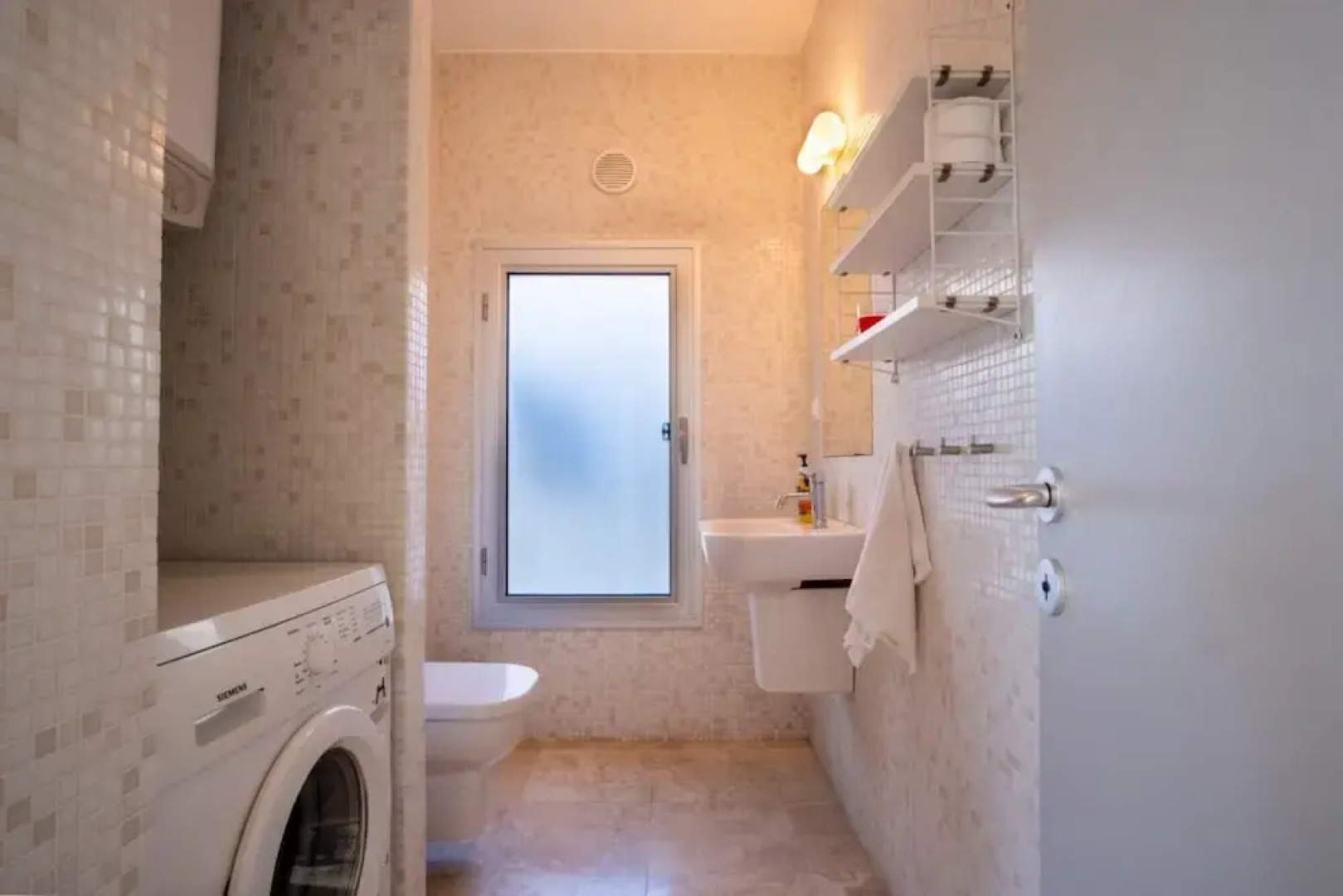 Refreshing House With Shared Pool in Gumusluk