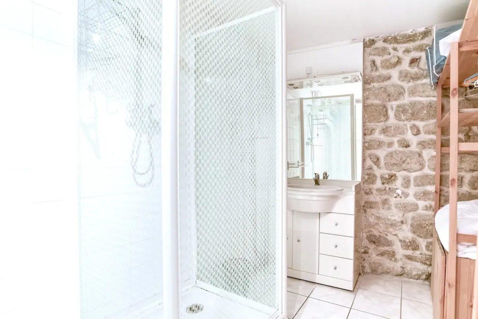 House With 3 Bedrooms in Pelissanne, With Wonderful City View, Furnish