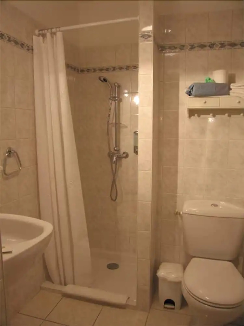 Logis de Guitres - Chambres dHotes