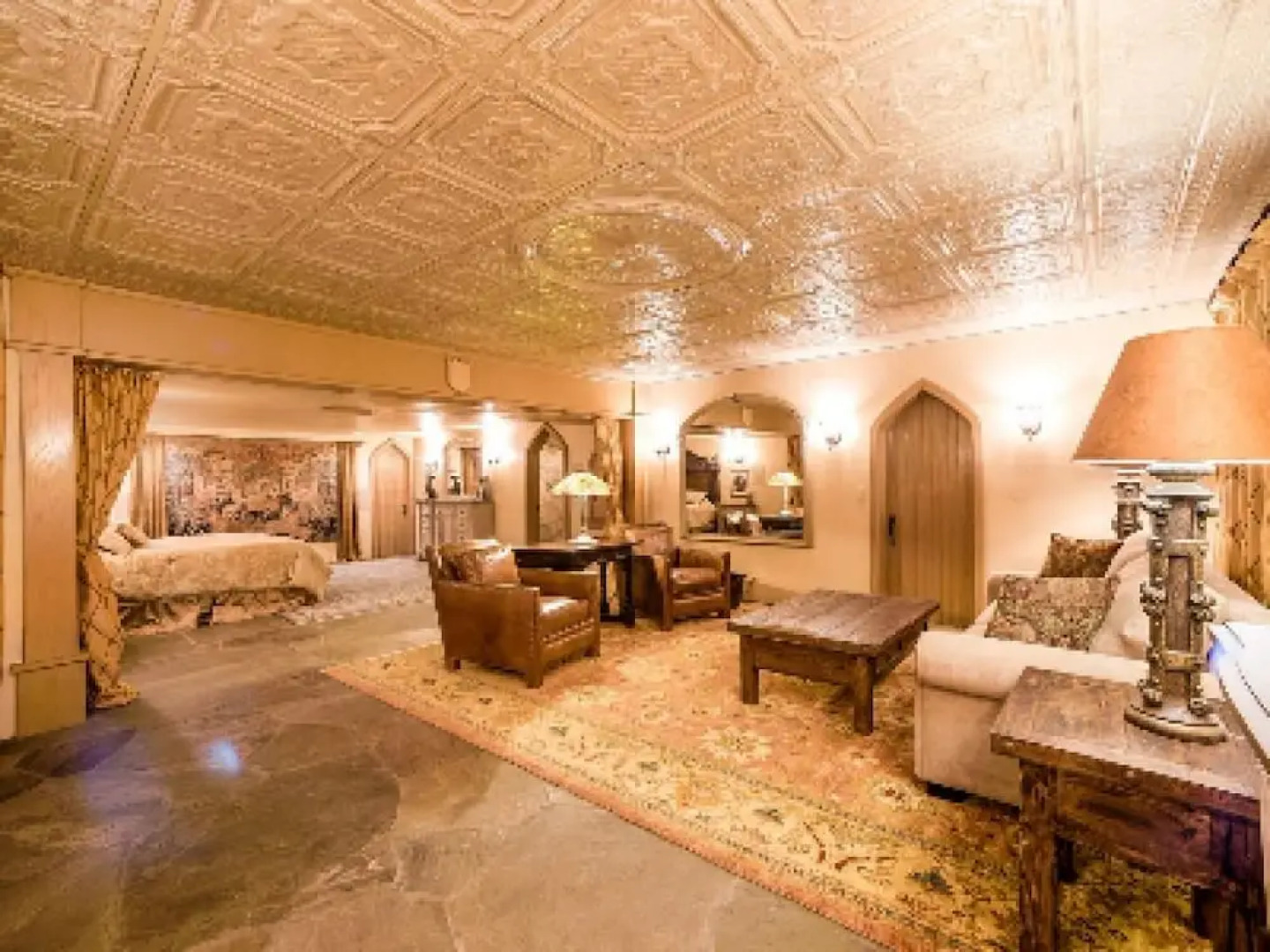 HIGHLANDS CASTLE overlooking Lake George.. plus 2 other Castles!