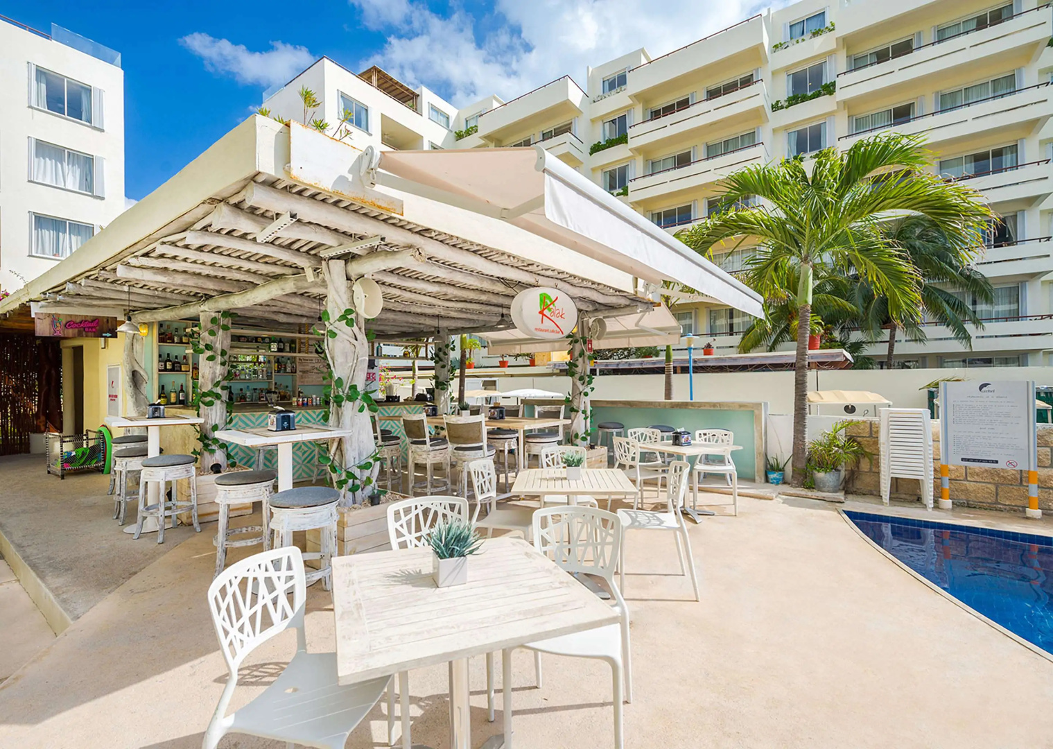 Ixchel Beach Hotel