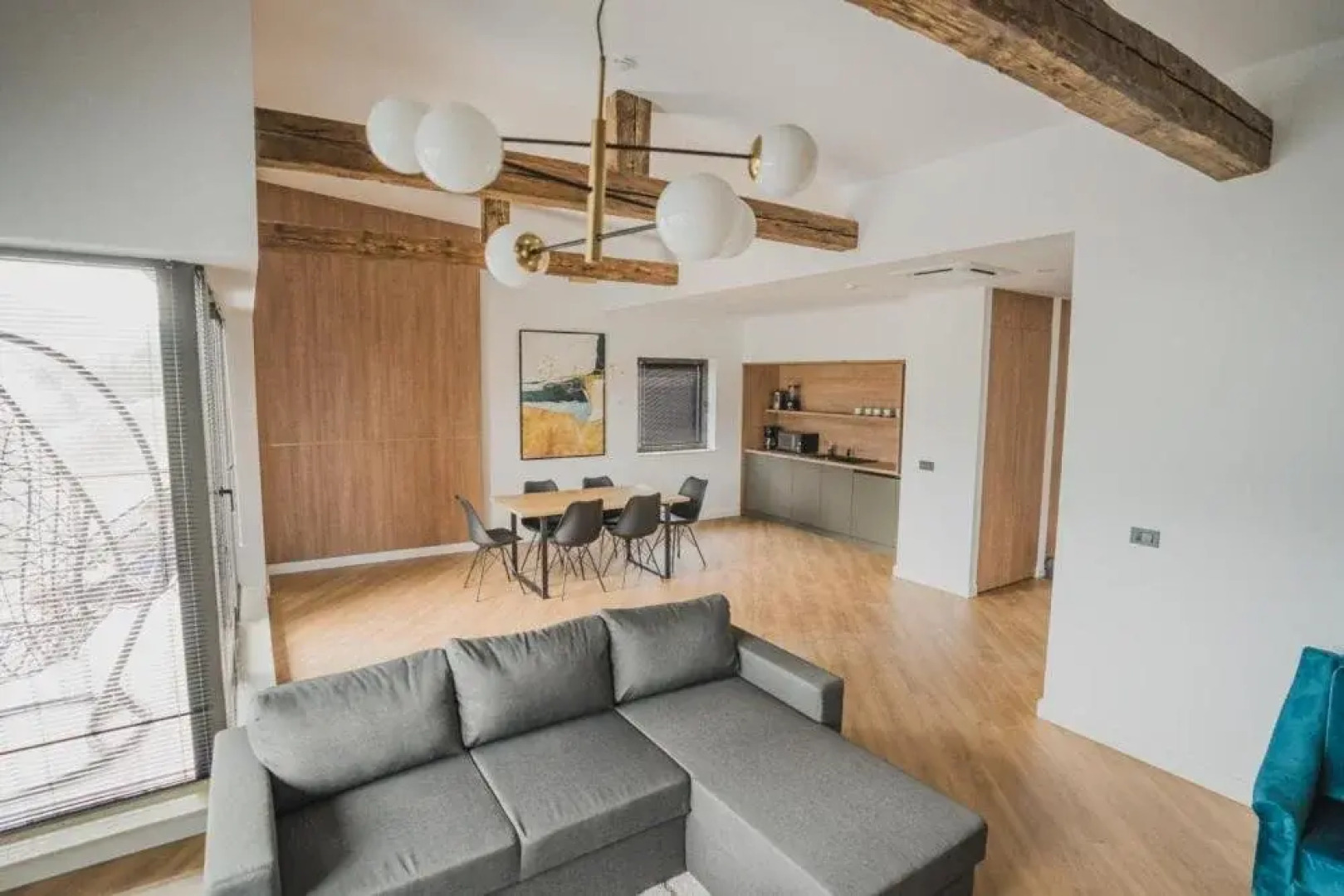 . Panoramic Colibita