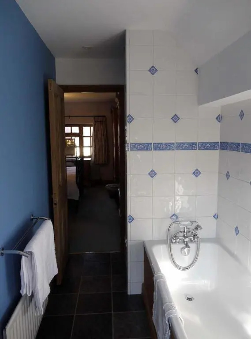 One Pelham Grove Bed & Breakfast