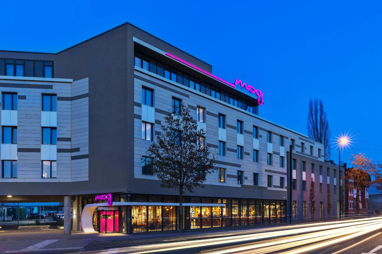 Hotel Moxy Duesseldorf South
