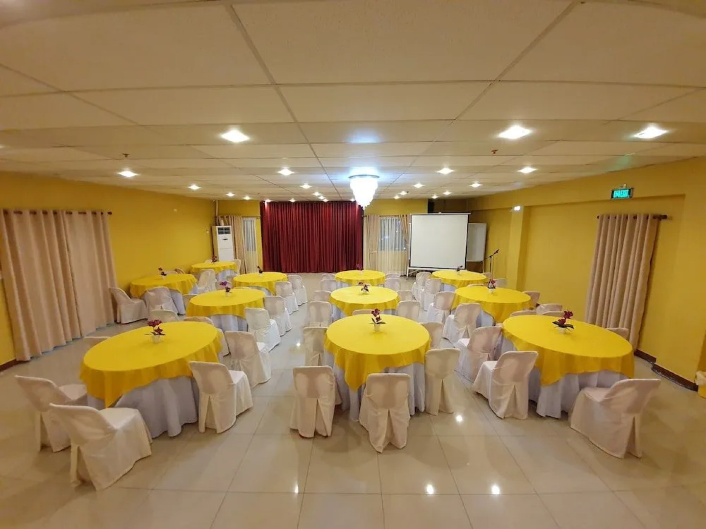 Domsowir Hotel and Restaurant