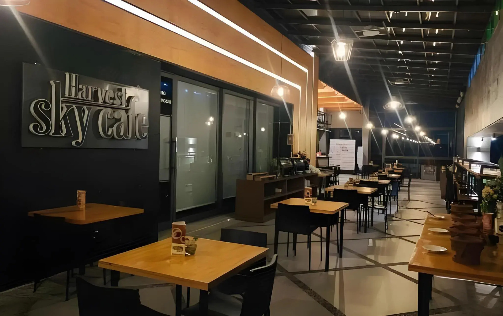 Front One Harvest Hotel Wonosobo