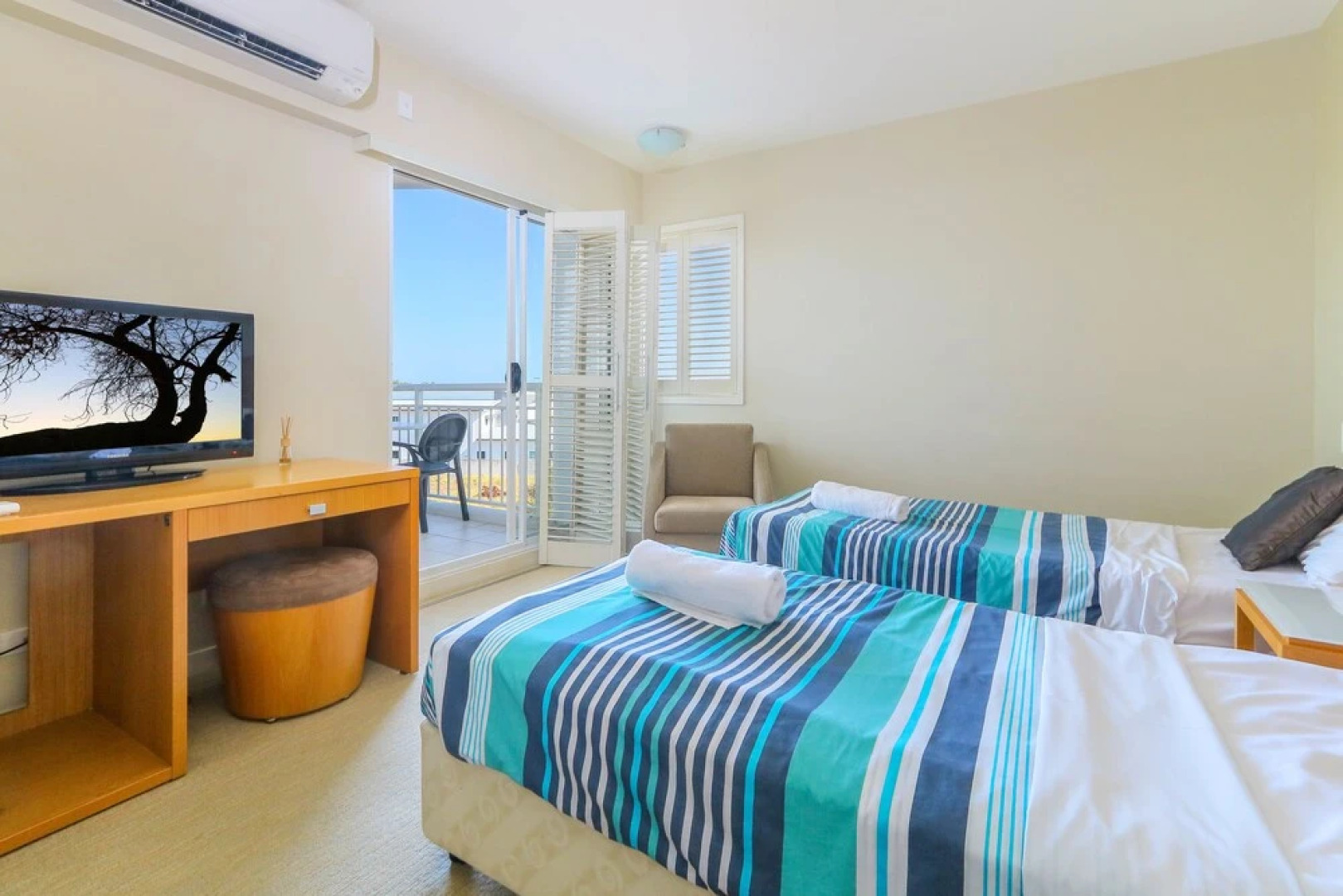 Resort Apartment on Salt Beach 6318