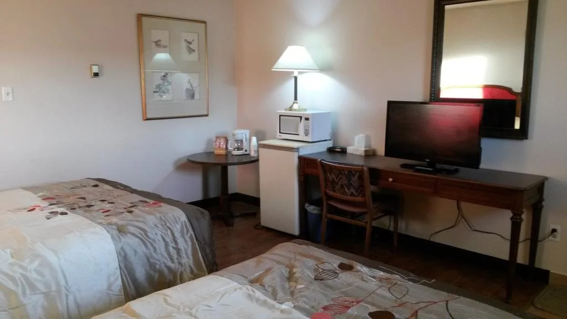 Highway Motor Inn