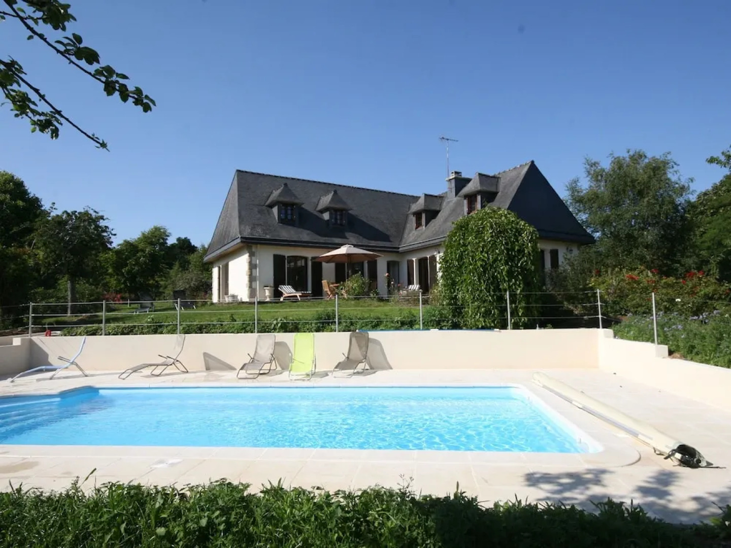 Detached Villa With Private Pool Near the Atlantic Ocean