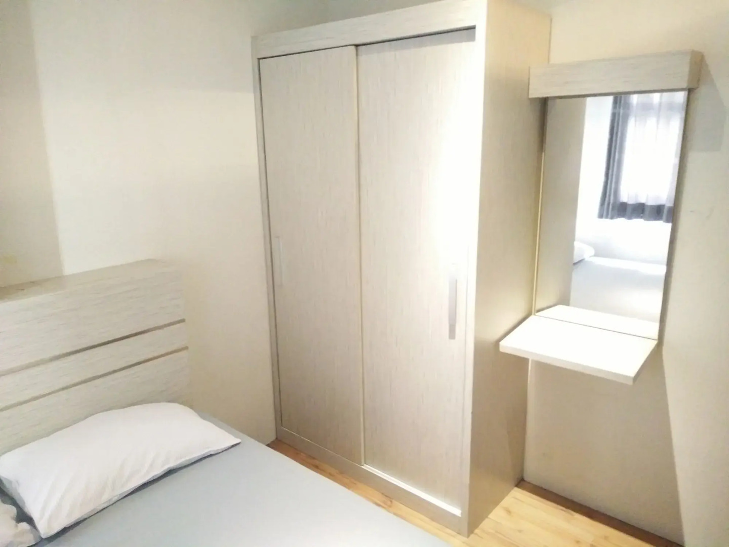 Apartemen The Suites Metro Yudis