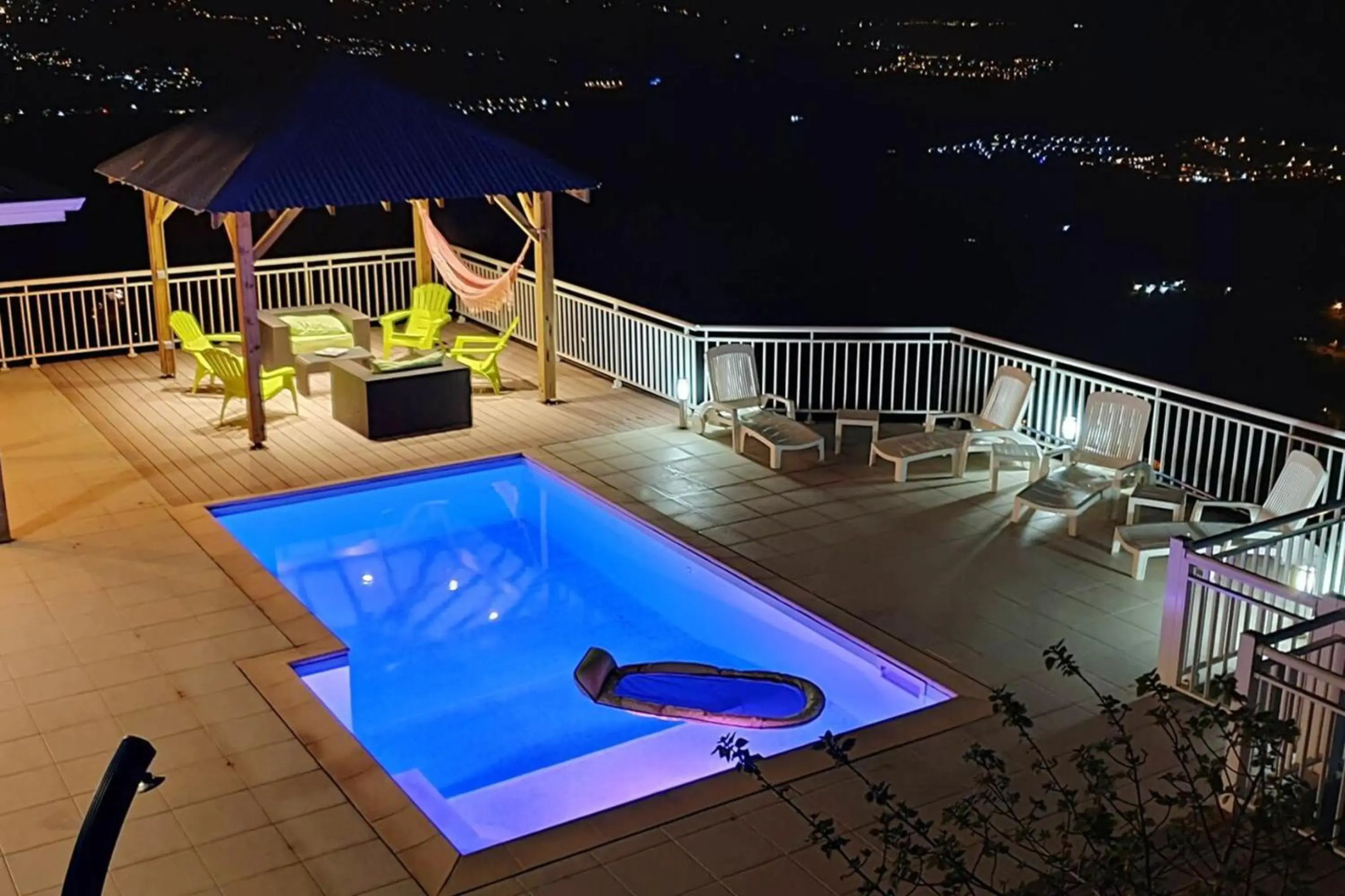 Villa de 3 chambres avec vue sur la mer piscine privee et jardin amenage a Le Diamant