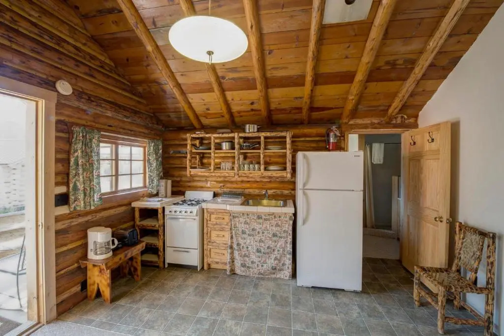 Silver Gate Lodging