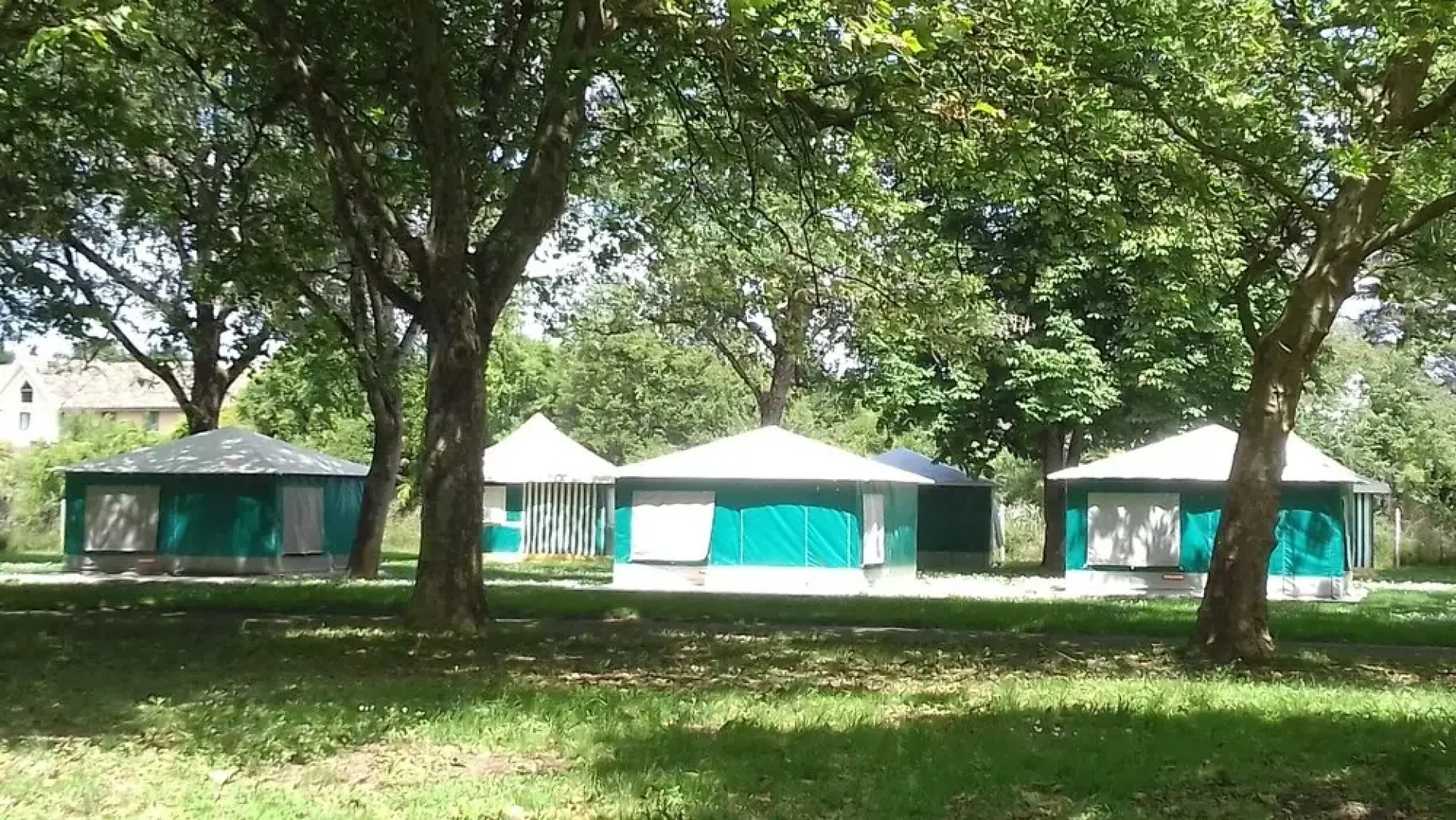 Camping les Ombrages de l'Adour