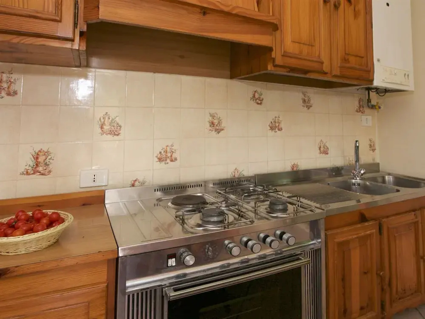 Vintage Cottage in Roccamorice with Garden