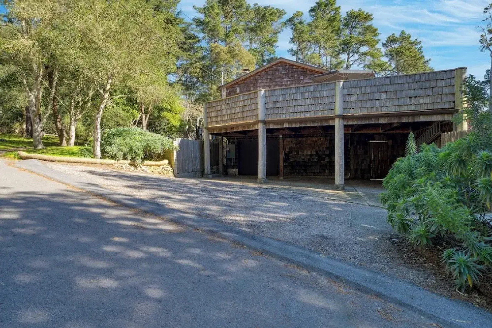 Sunridge Lookout by Avantstay Big Backyard Oasis + Patio, Central Location