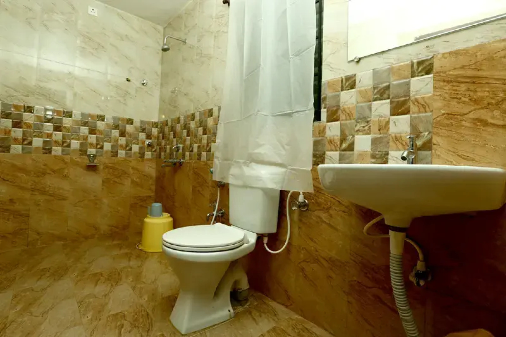 Al Woodlands Residency