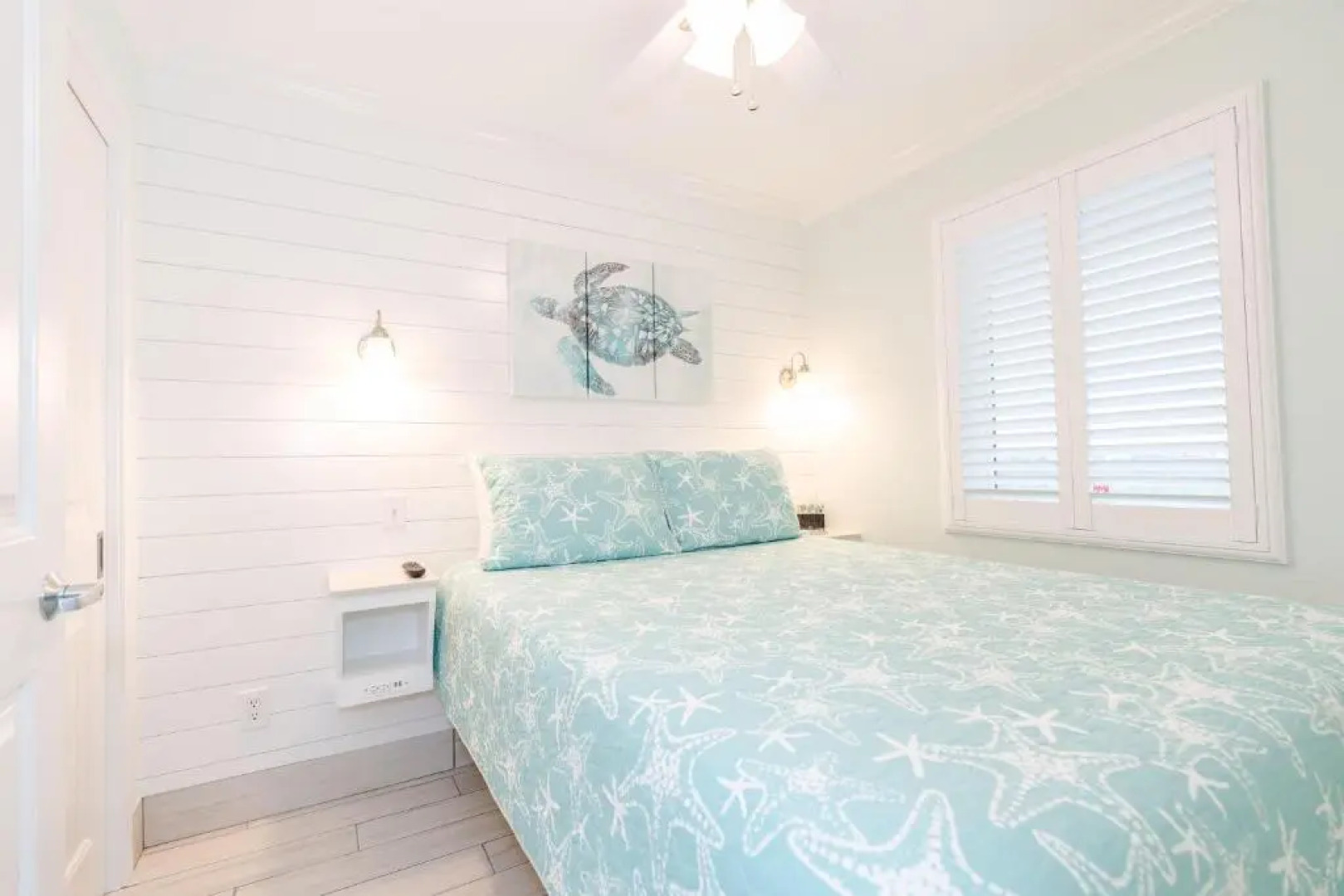 Seascape 2302 Hotel Room