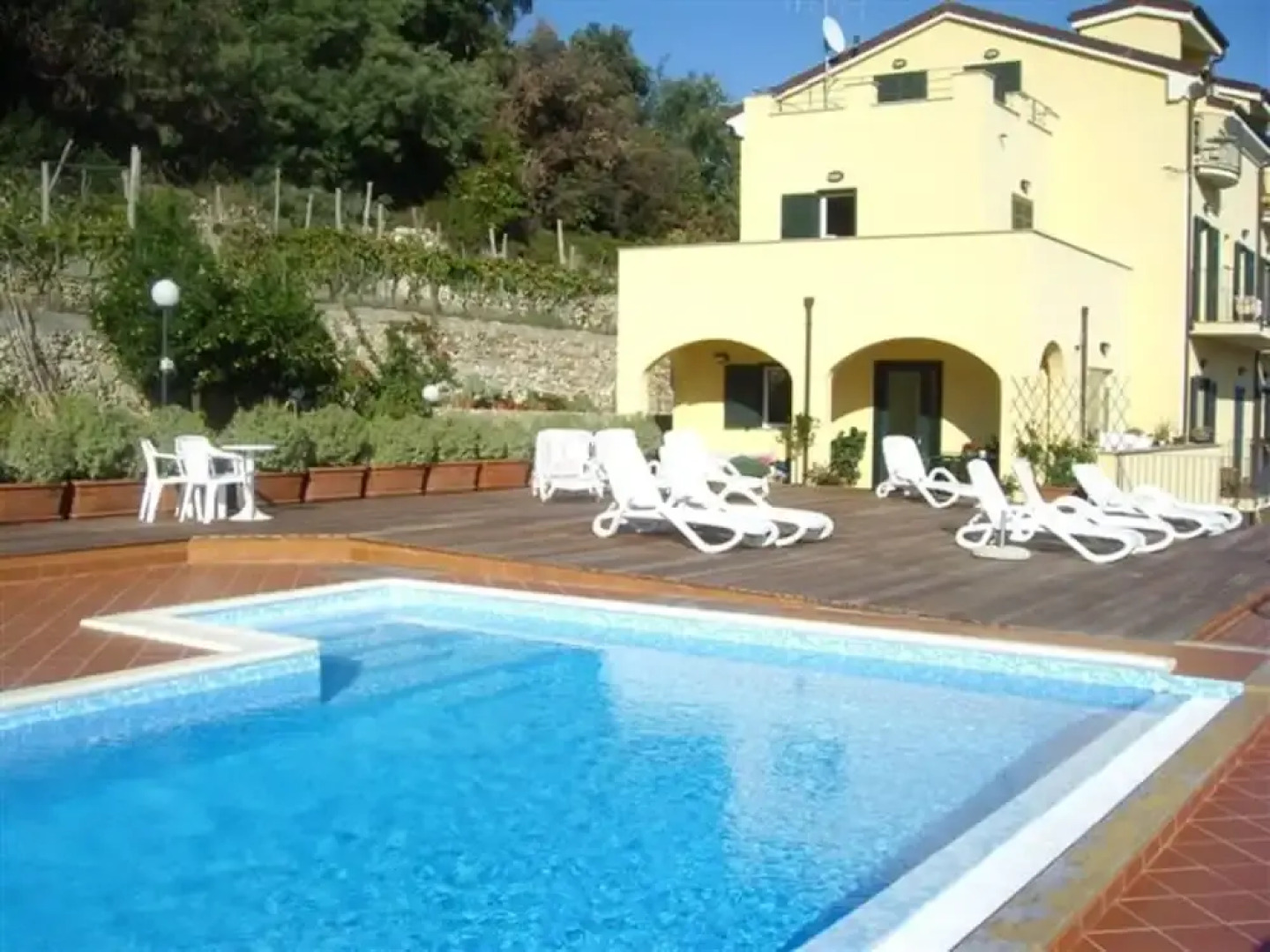 Apartment With 2 Bedrooms in Pietra Ligure, With Wonderful sea View, Shared Pool, Enclosed Garden Near the Beach