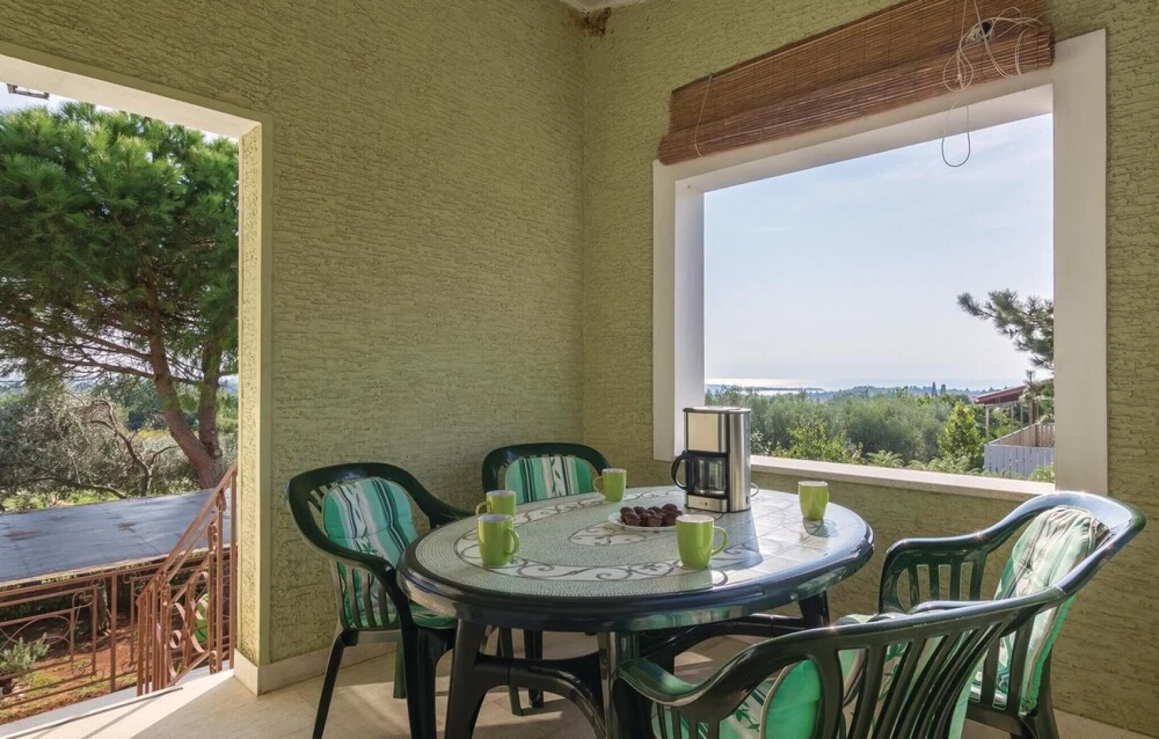 Stunning Home in Tar With Wifi and 4 Bedrooms