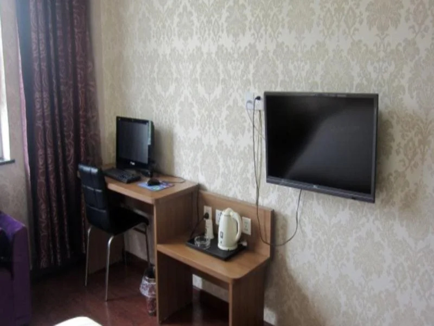 7 Days Inn Yinbin Ren Min Park Branch