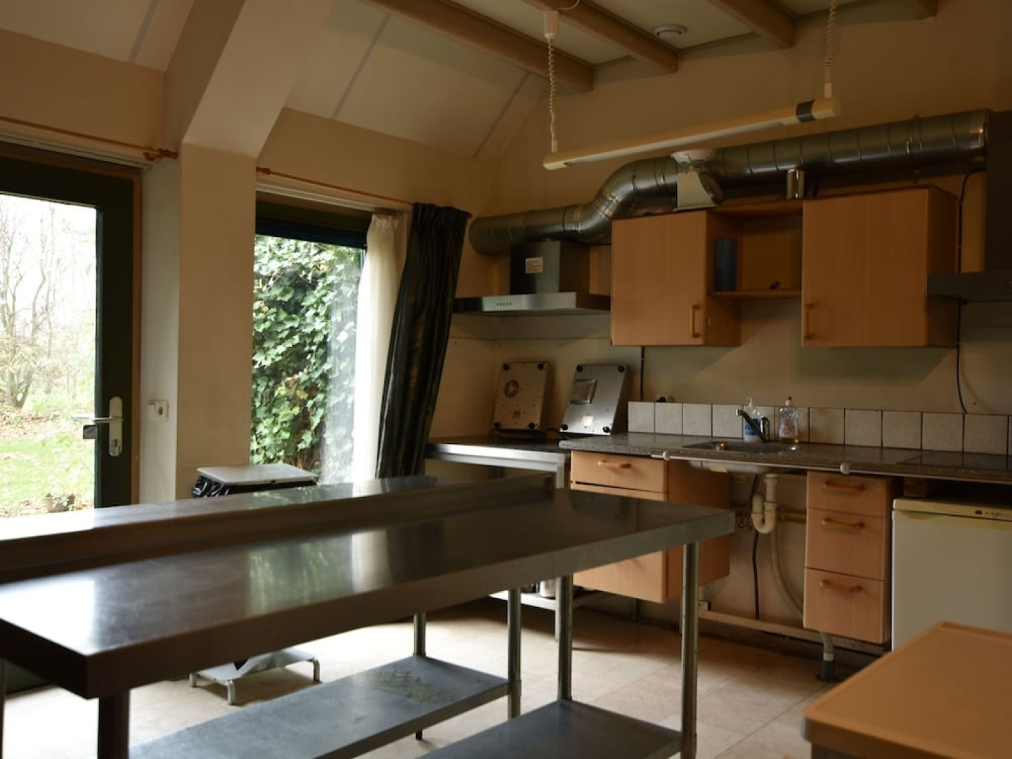 Authentic Farmhouse in Pingjum With Hot Tub