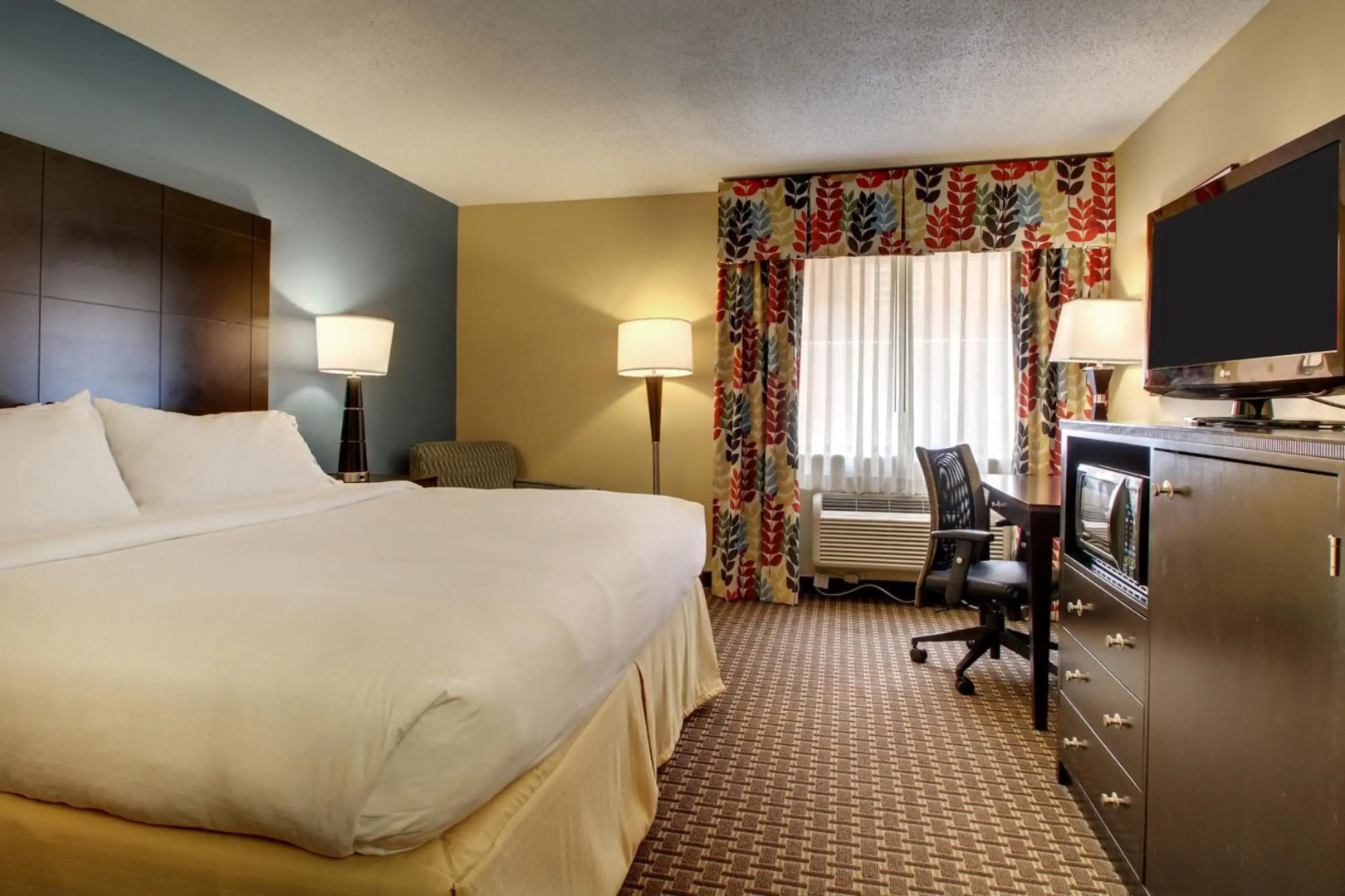 Holiday Inn Express Fort Campbell-Oak Grove by IHG