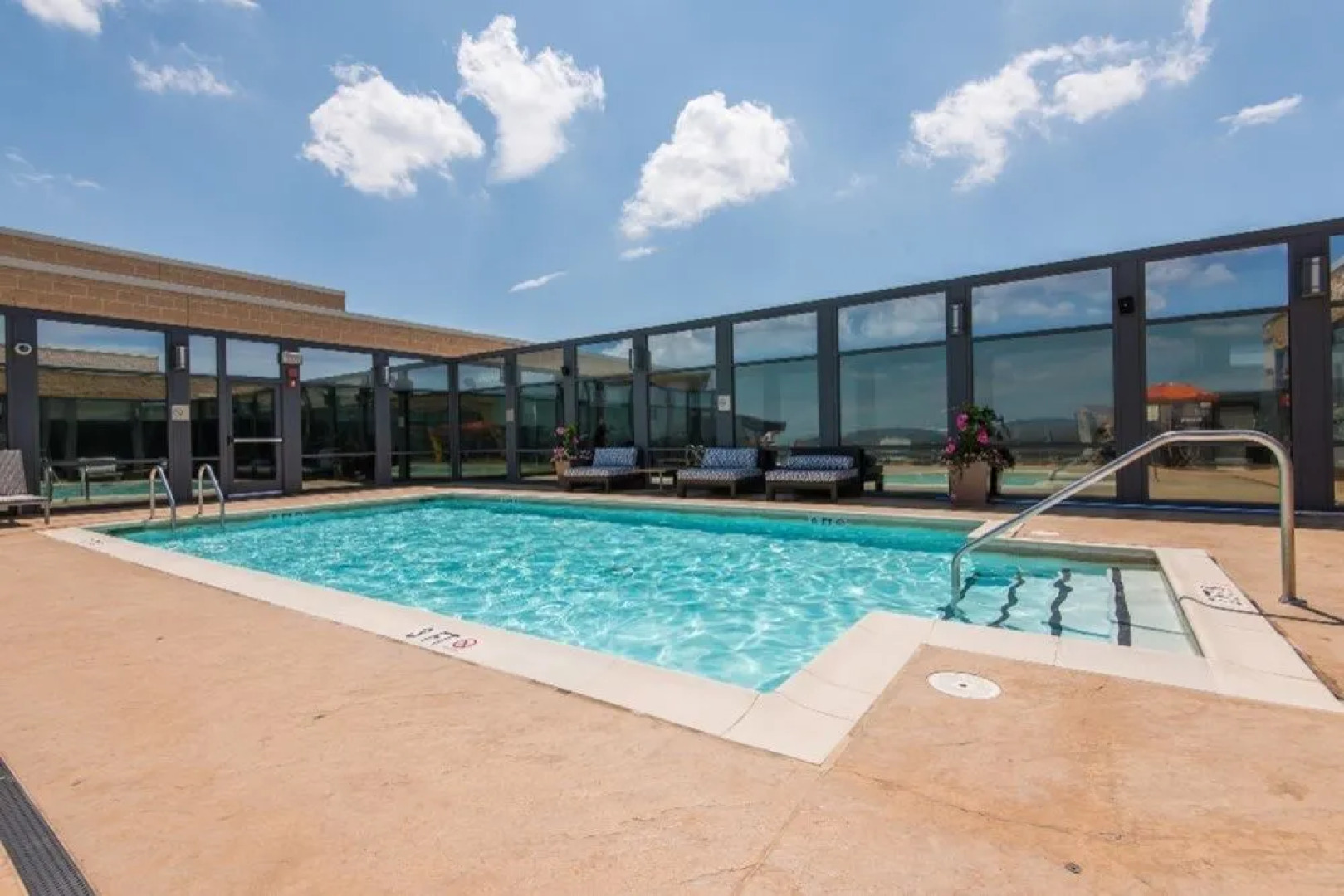 BridgeStreet Millennium at Metropolitan Park