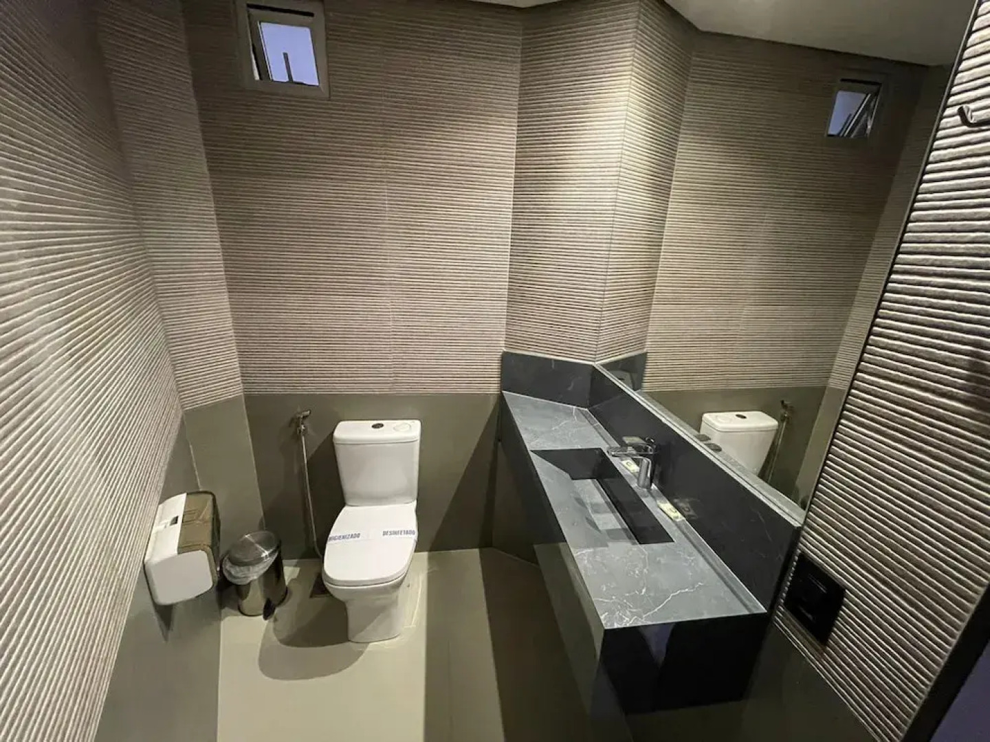 Motel Dubai - Adults Only