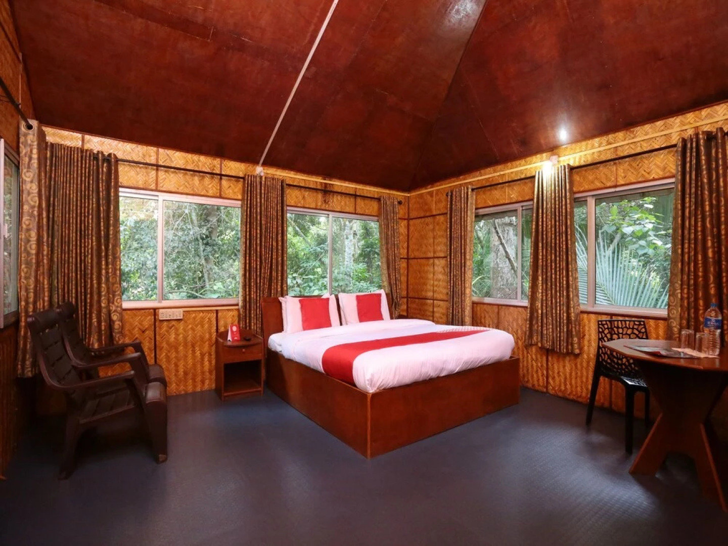 OYO 10484 Hotel Coffee County Retreat