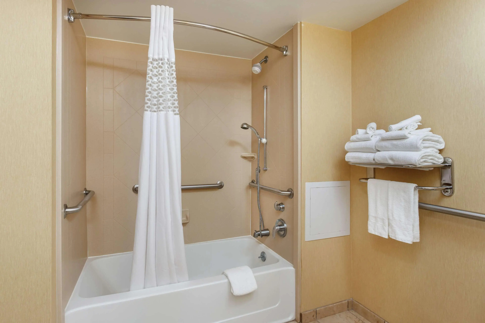 Hampton Inn & Suites Navarre