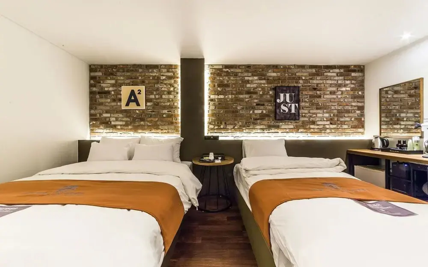 Sanbon Hotel in Cafe