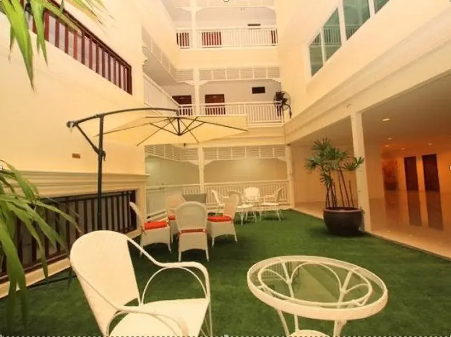 Baan Klang Hua Hin Resort & Condominium