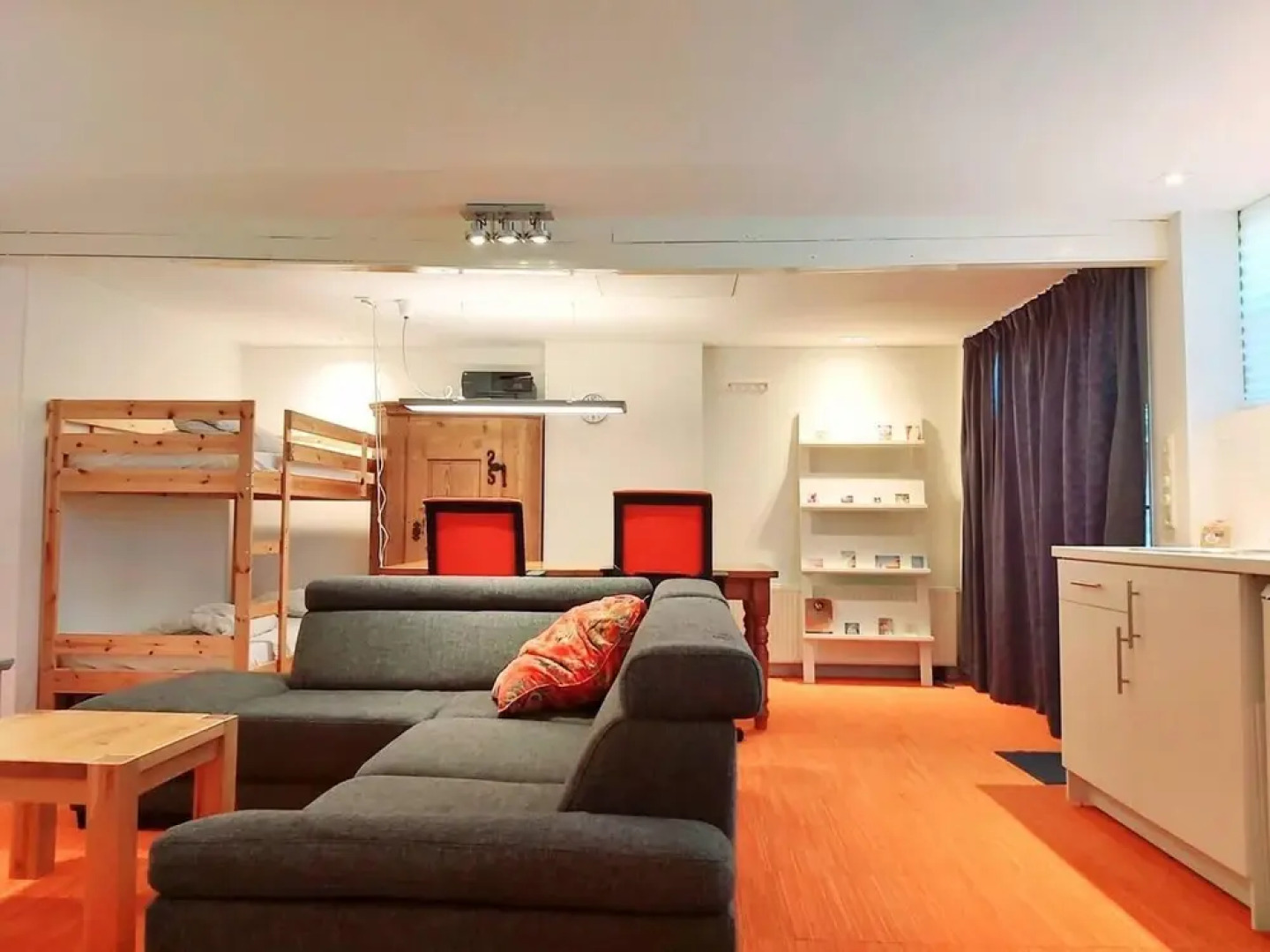 Captivating 2-bed Apartment in Hilversum