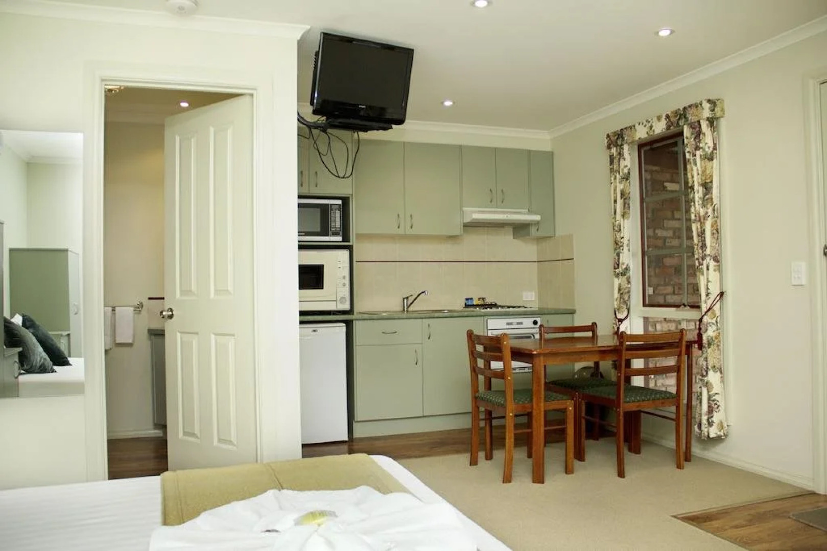 Tasman Holiday Parks - Merool on the Murray