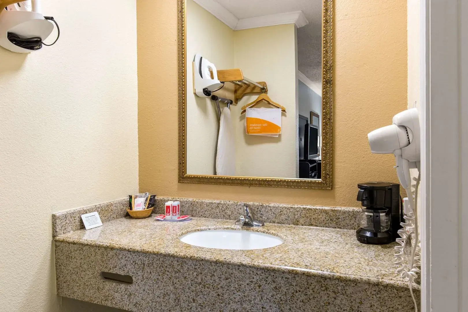 Americas Best Value Inn-Conroe Shenandoah Woodlands
