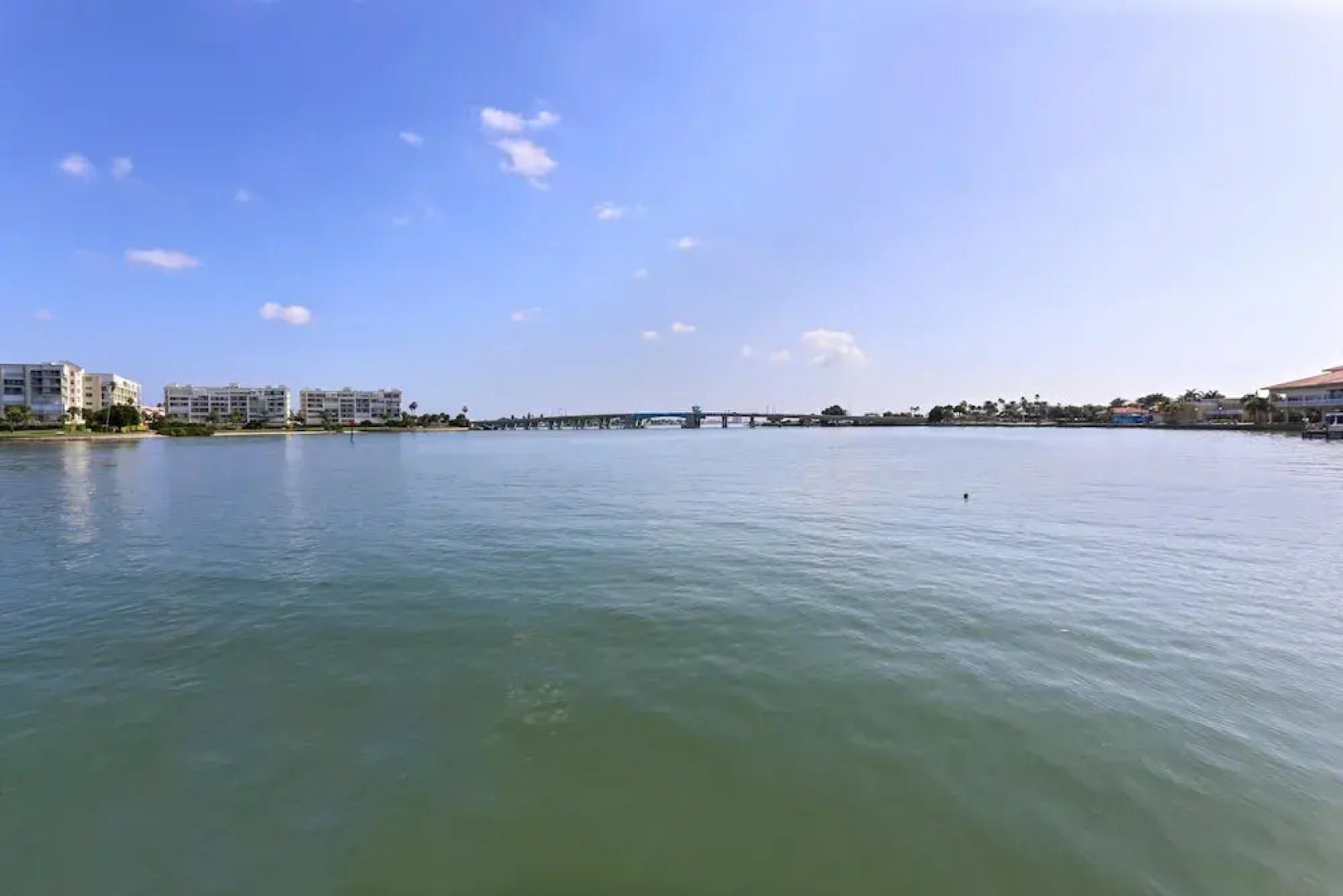 Bay Front Duplex 2br, Fishing Dock - Walk to Beach!