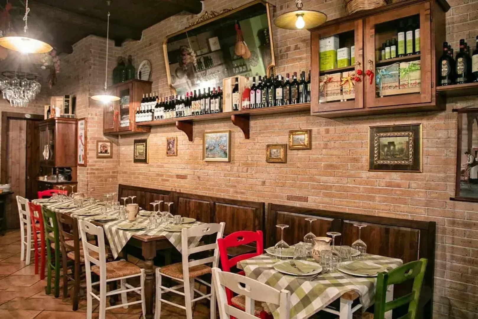 Le stanze di Vino Rosso