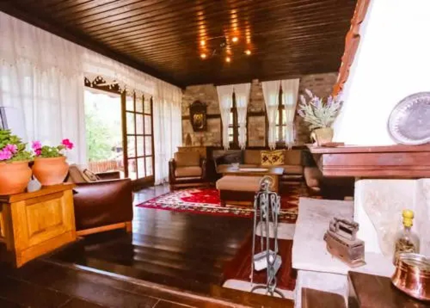 Sharlopova Boutique Guest House - Sauna & Hot Tub