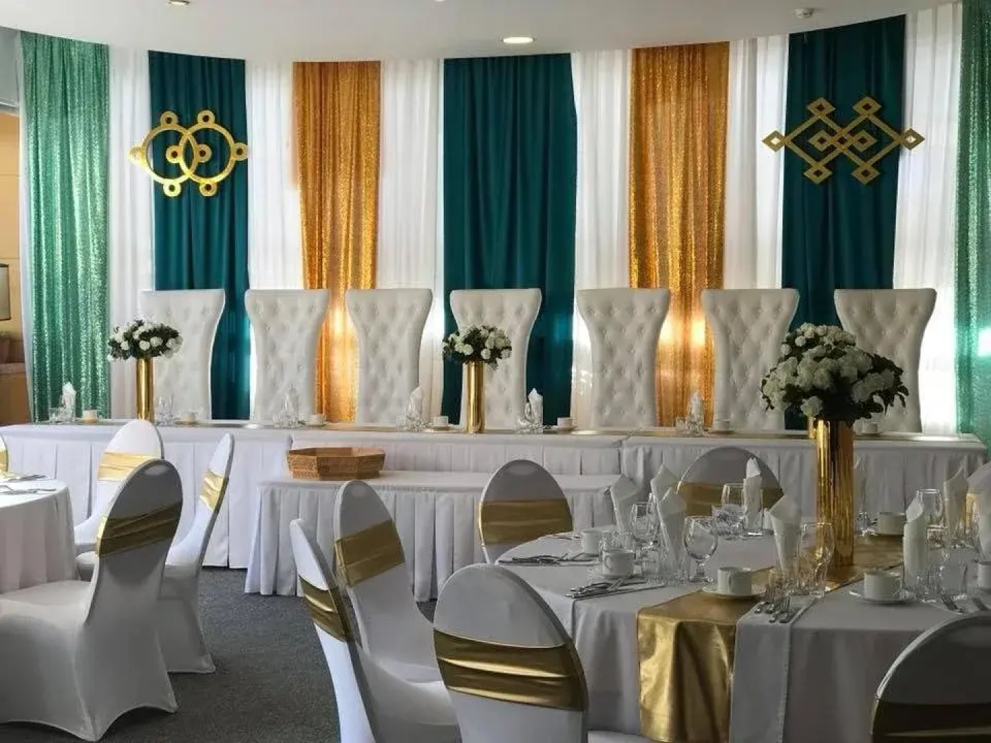 The Corporate Hotel and Resort in Nukht