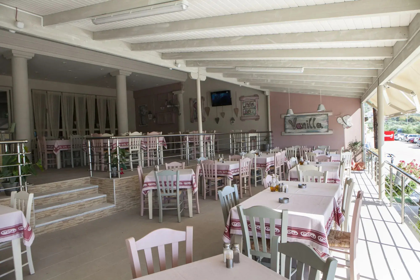 Hotel Loukas Vrachos