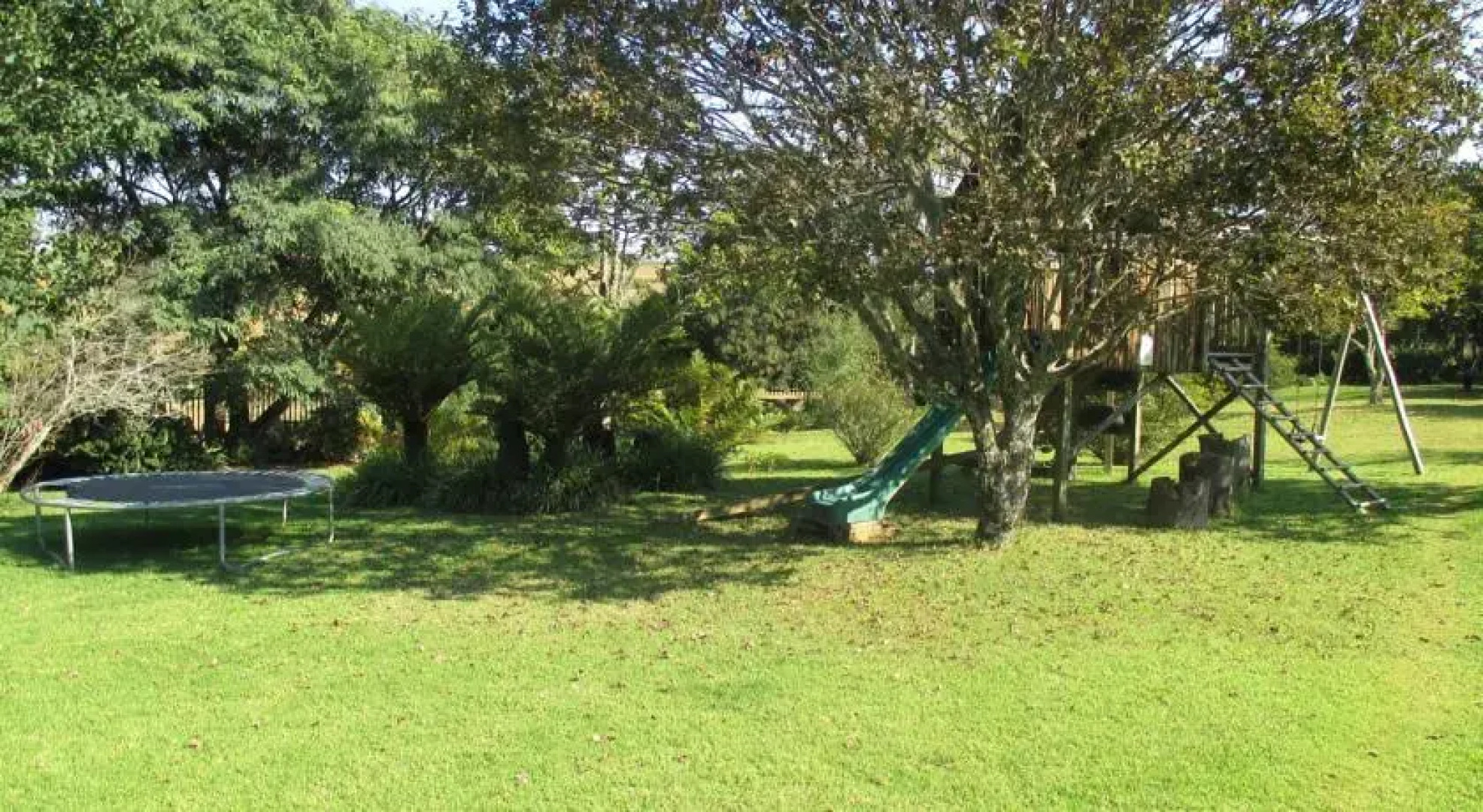 Thaba Tsweni Lodge & Safaris