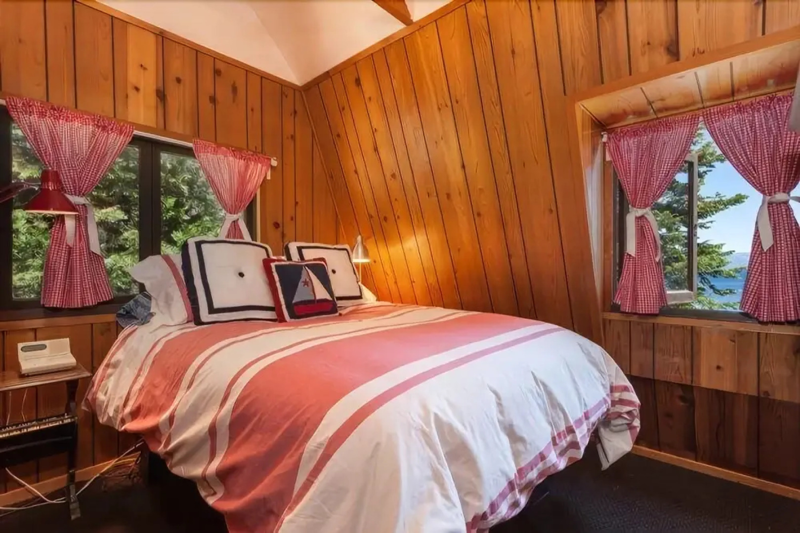 Fraser Lakefront Rental Cabin by RedAwning