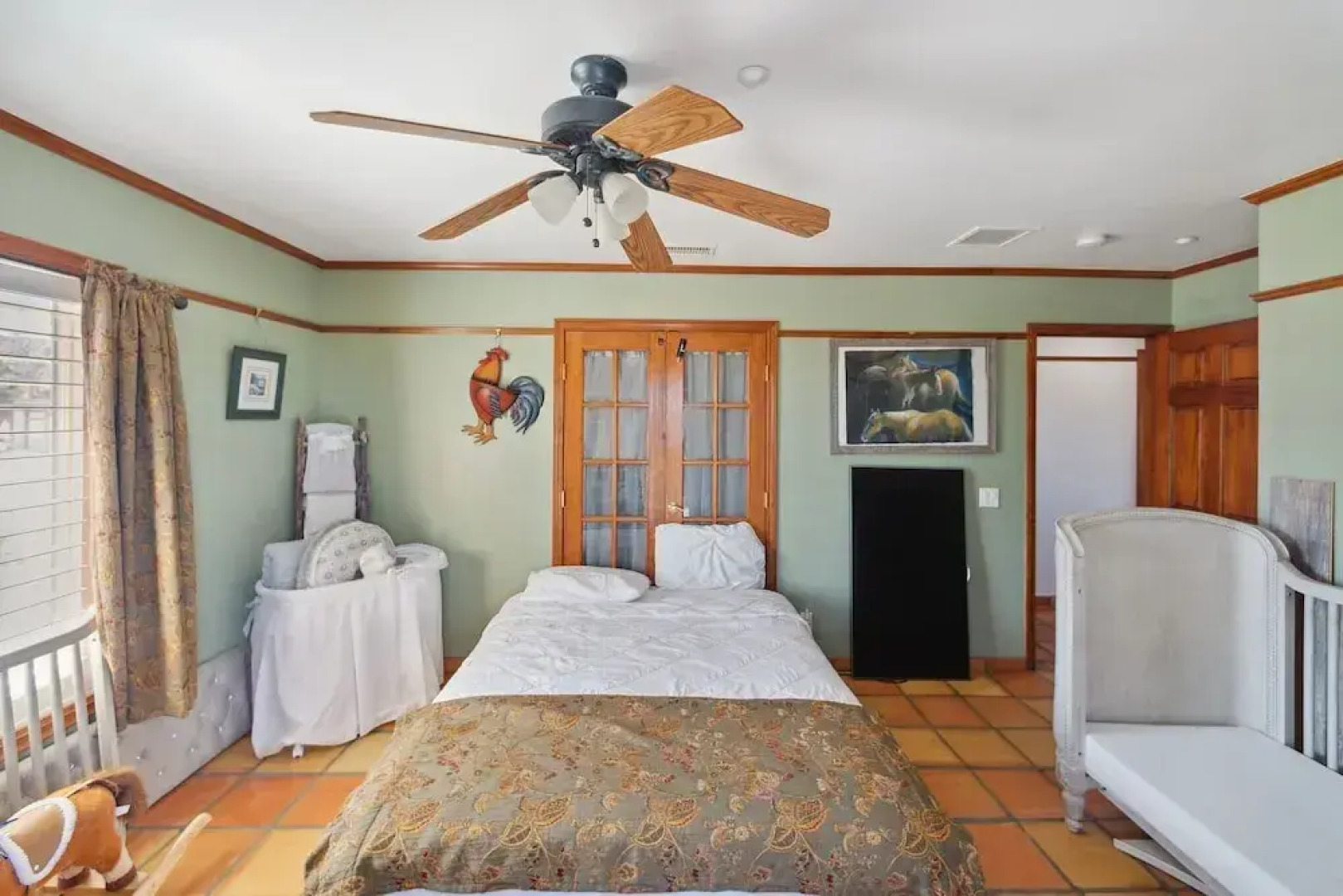 Countryside Spanish Hacienda W/ Spa, Horses, Views by Redawning