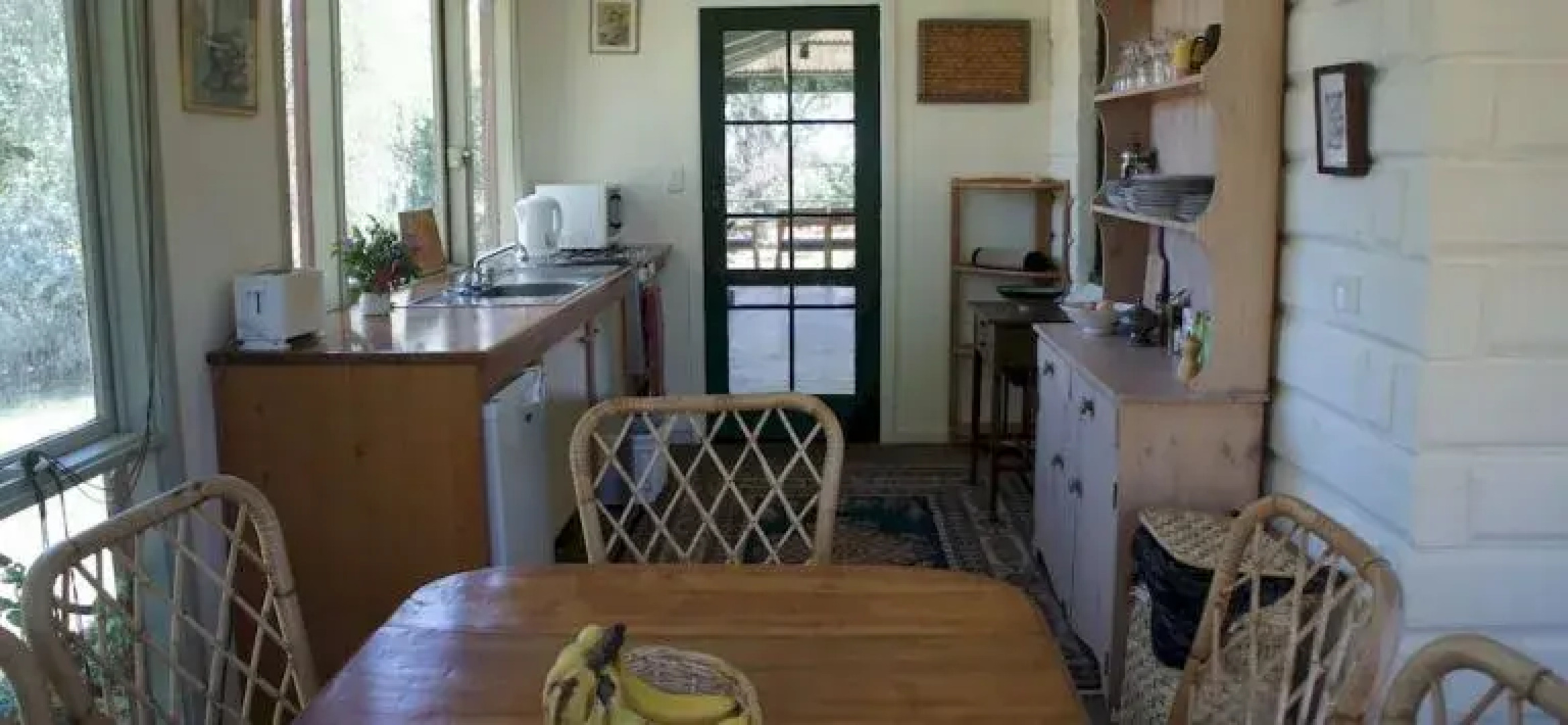 Rosnay Organic Vineyard, Olive Grove, Figs and Farmstay