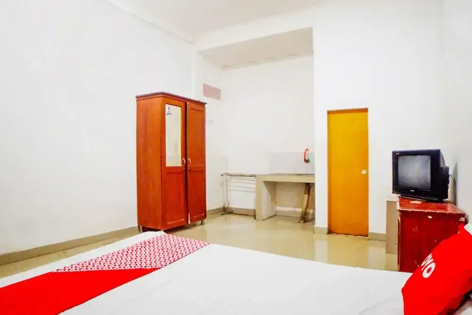 Sanina Residence by Oyo