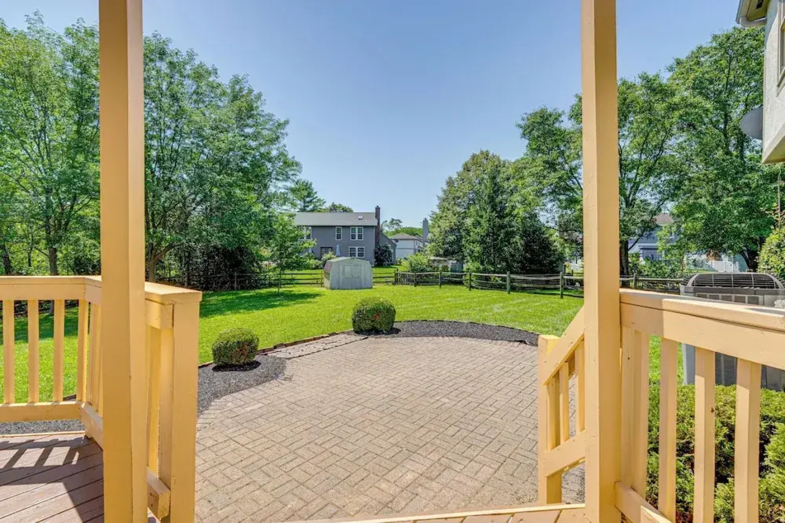 Families Welcome: Lake-view Home, 2 Mi to Gahanna!