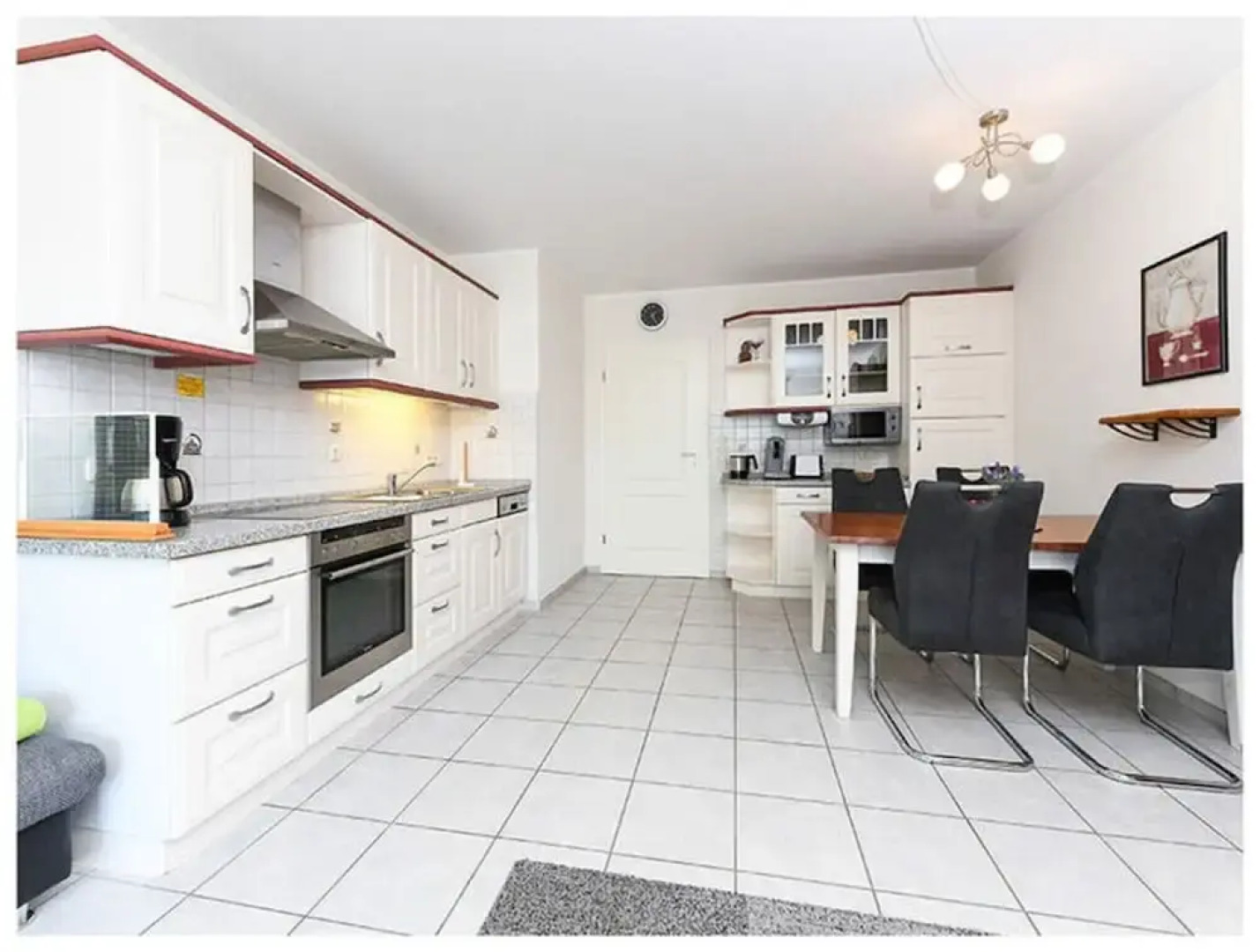 Friesengold Modern Retreat